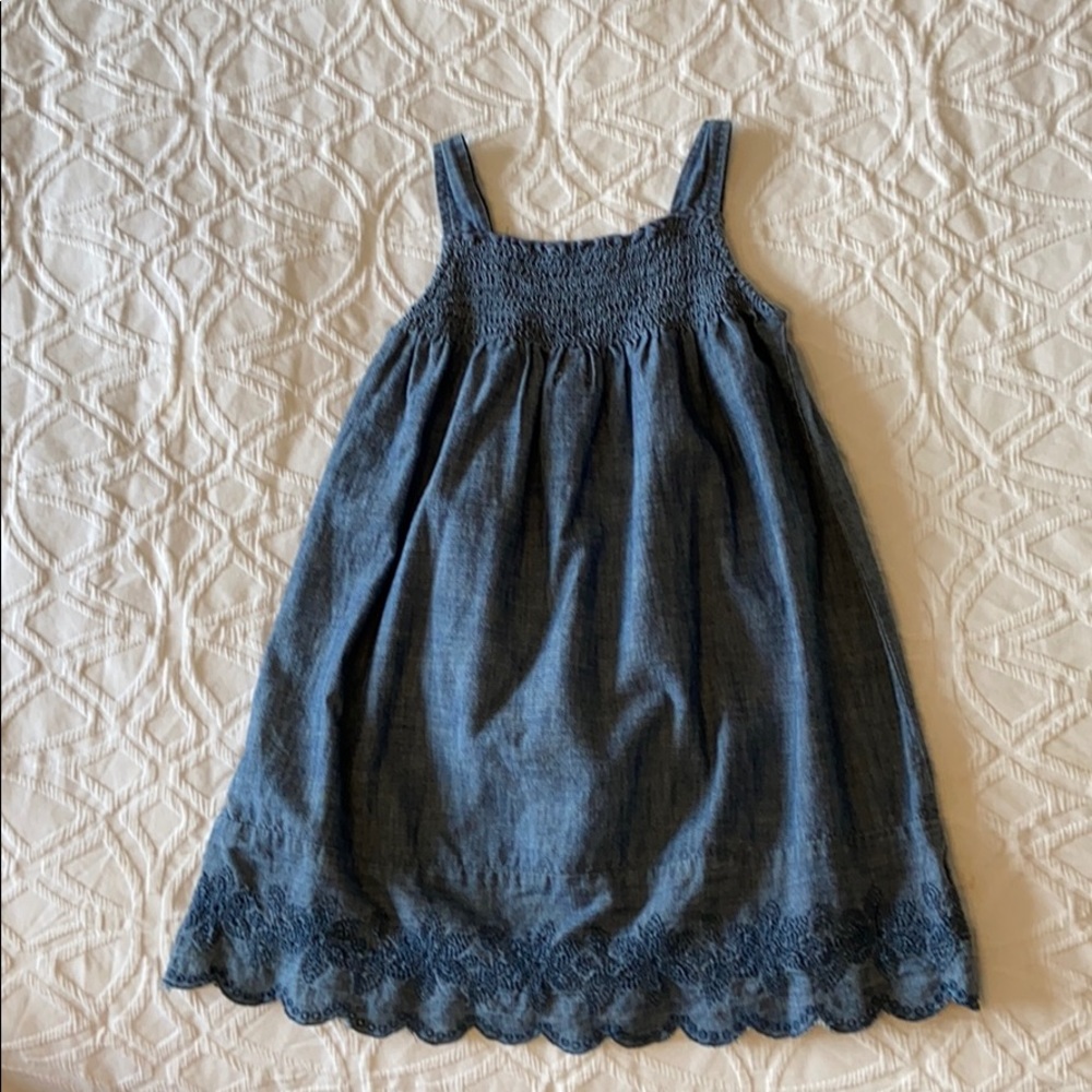 baby GAP Girls size 4T chambray sundress